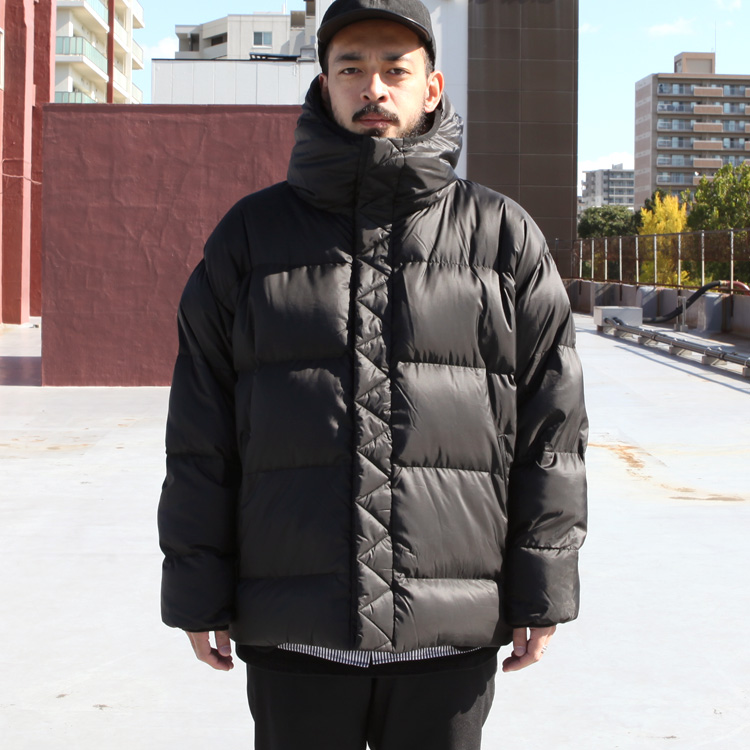 White Mountaineering W.M.B.C TAION REVERSIBLE DOWN JACKET