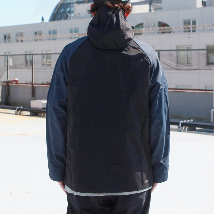 White Mountaineering W.M.B.C WMBC × KIU 3 LAYERED FIELD JACKET